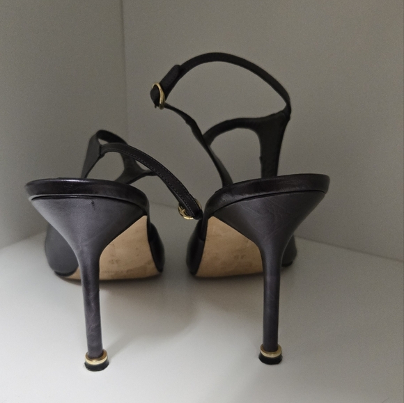 Manolo Blahnik - Picture 5 of 6